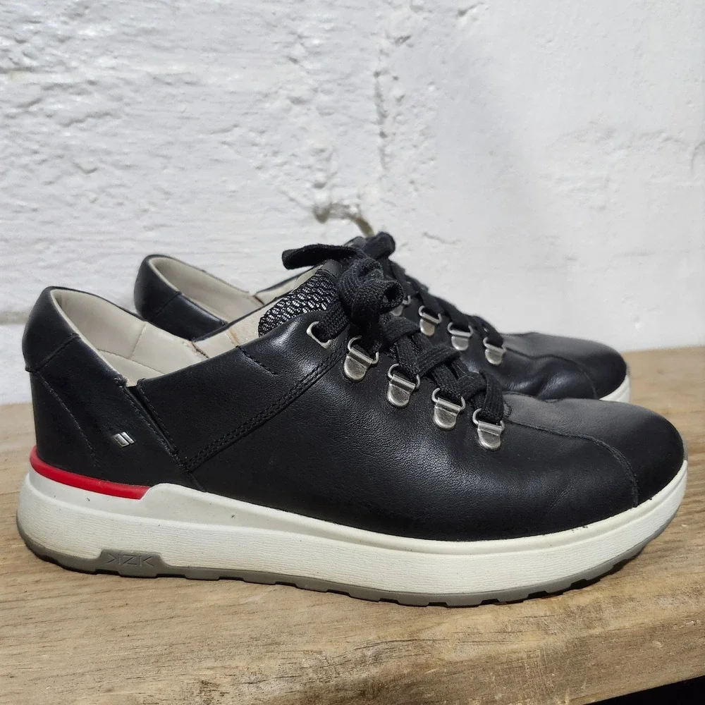 Kizik Montreal Black Leather Hands-Free Slip On Sneakers G8FC W0470BK Size 8M